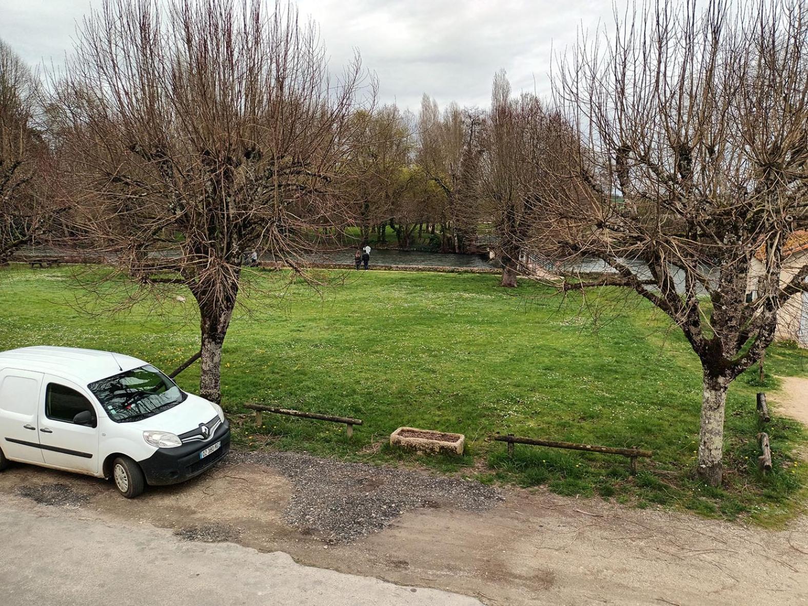 Appartamento Au Bord De La Riviere Verteuil-sur-Charente Esterno foto